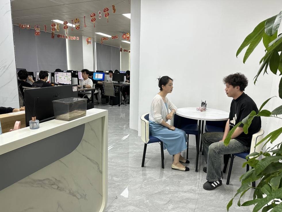 攜手企業(yè)共建，信息技術(shù)咨詢(xún)服務(wù)助力學(xué)生就業(yè)與創(chuàng)新
